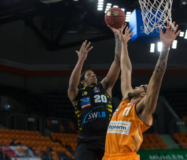 秋的表现 秋的表现